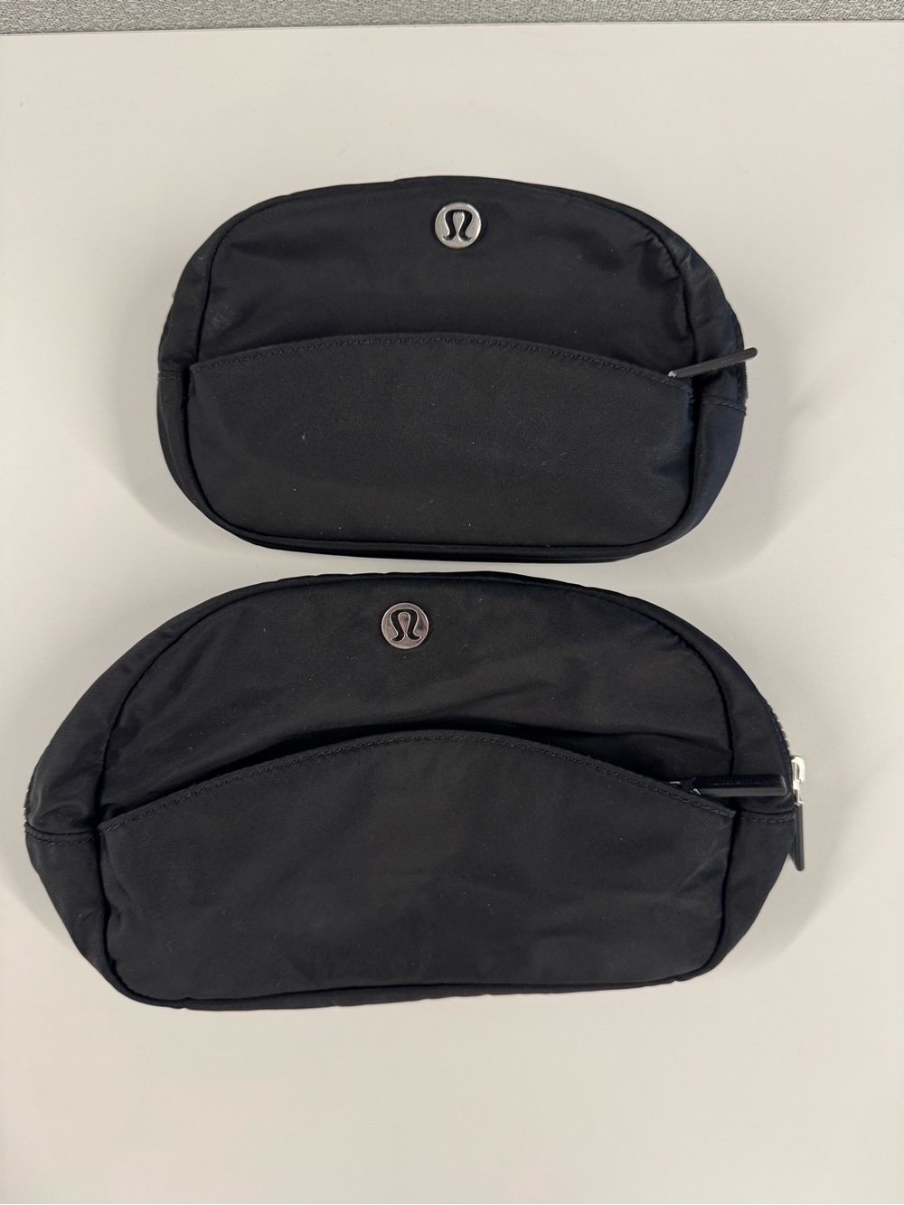 lululemon city essentiala pouches - Set of 2 toiletry / makeup bags